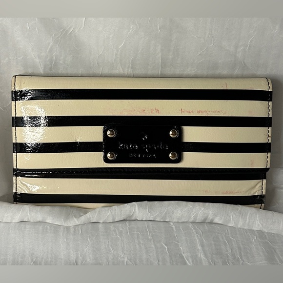 Kate Spade Black and Cream Striped Wallet - Picture 1 of 6